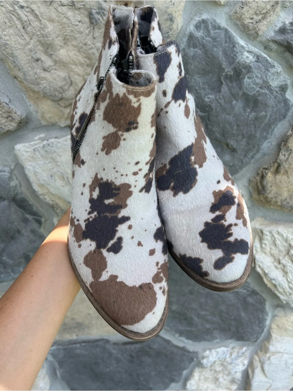 Very G Western Ankle Boots Size 11 Faux Cowhide Boho Festival Rodeo Concert